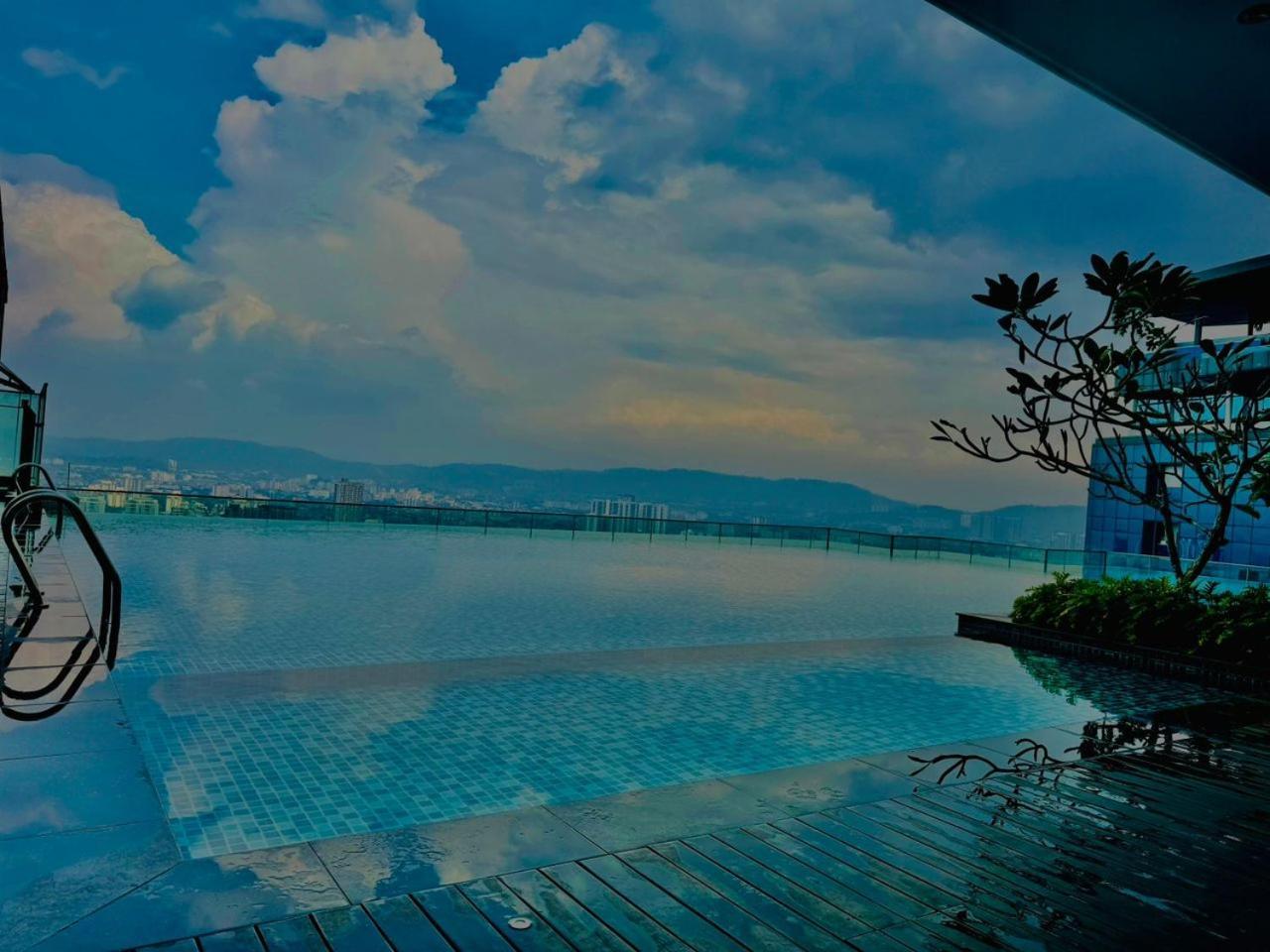 Crown Suites The Manor Klcc Kuala Lumpur City Center Extérieur photo
