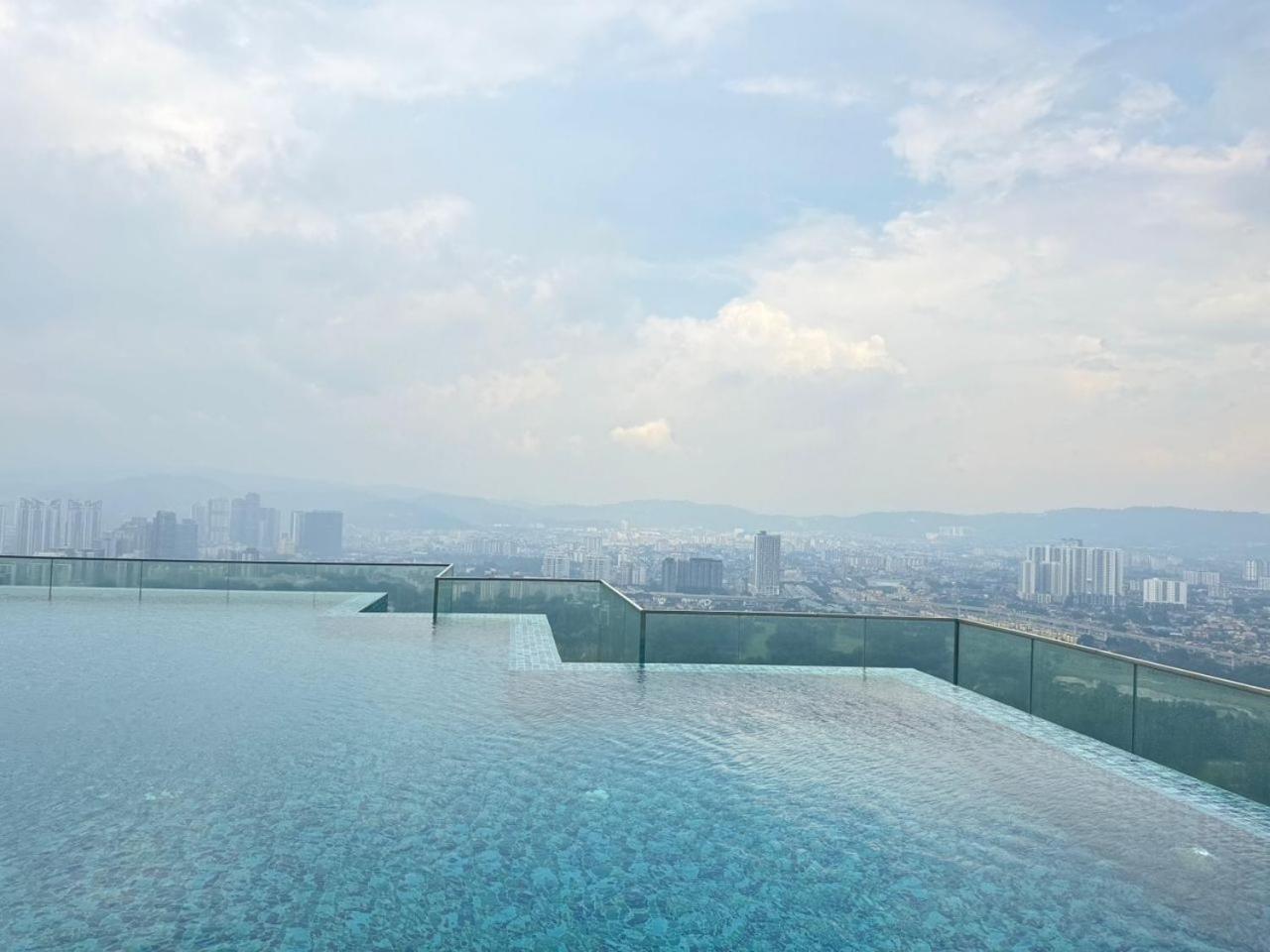 Crown Suites The Manor Klcc Kuala Lumpur City Center Extérieur photo