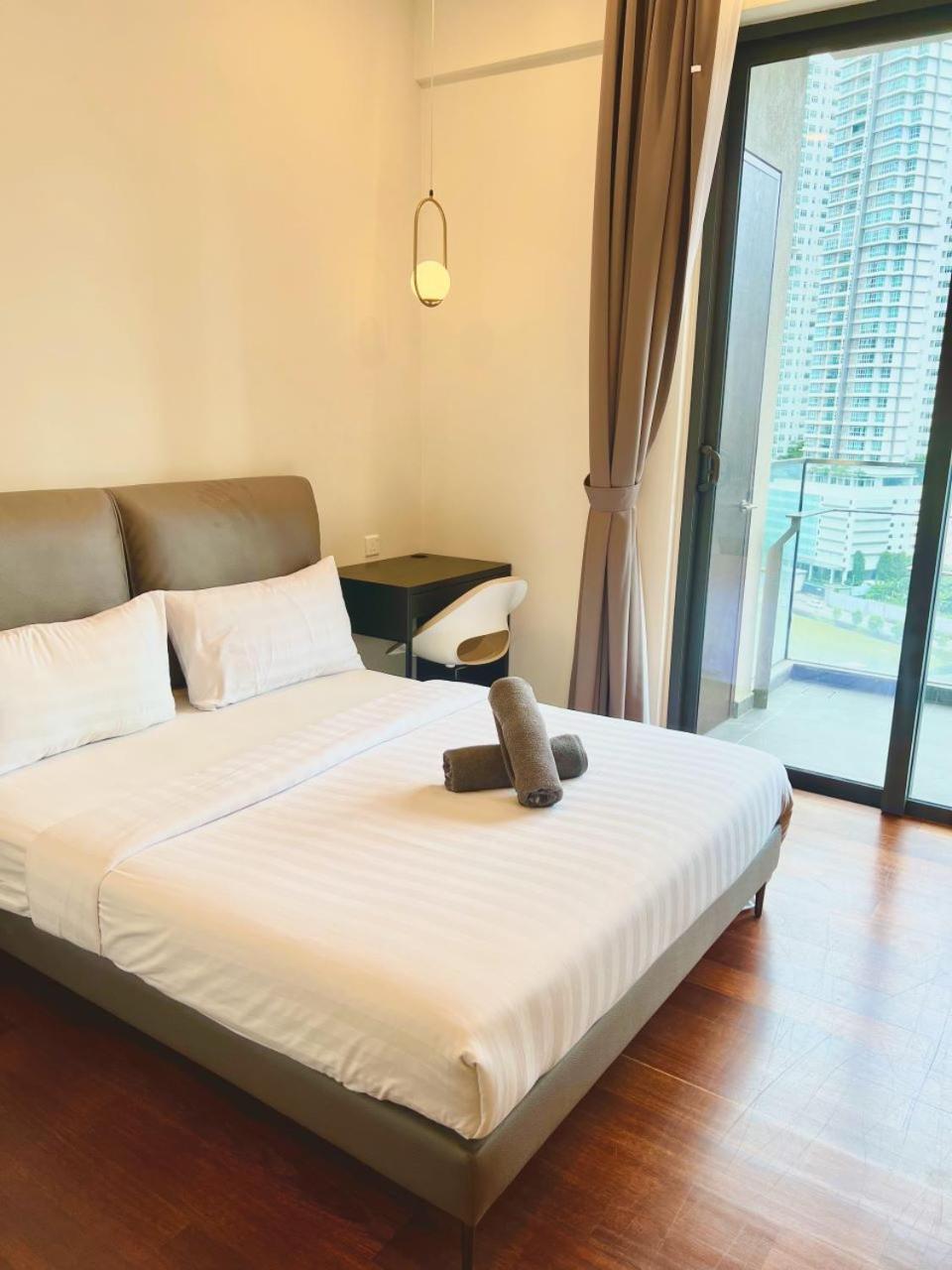 Crown Suites The Manor Klcc Kuala Lumpur City Center Extérieur photo